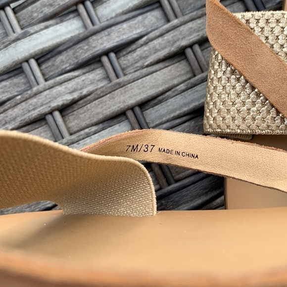 LUCKY Brand Baxx Leather Flat Sandal - Picture 5 of 16